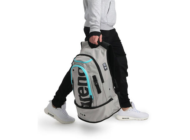 Arena Fastpack 3.0 Ryggsekk 40 L Sølv | Svømmesekk | Svømmebag 